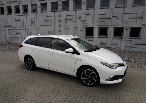 Toyota Auris cena 55900 przebieg: 212000, rok produkcji 2015 z Częstochowa małe 667